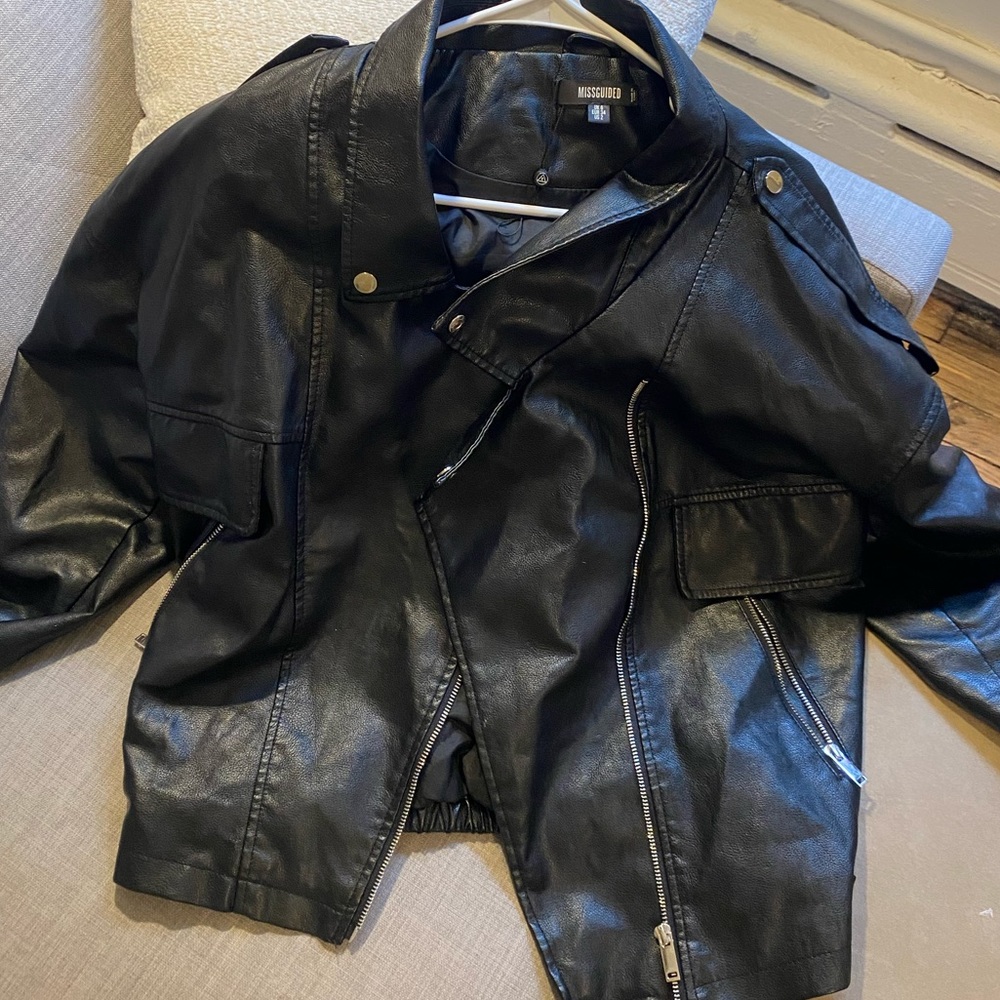 Leather jacket - Picture 3 of 3
